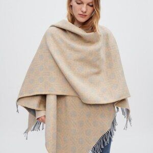 Maje Clover jacquard knit poncho gray beige wrap cape shawl